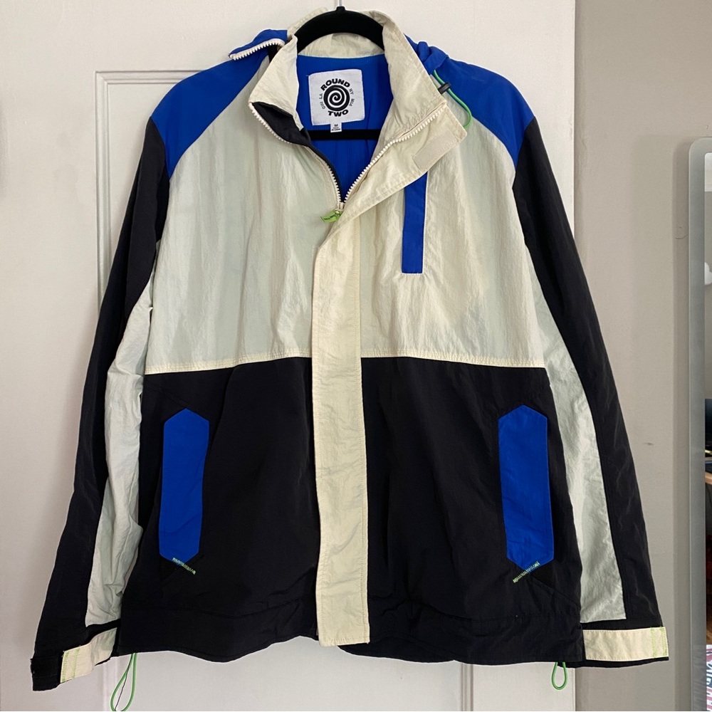 ROUND TWO Men’s Adventure Windbreaker Jacket Medium